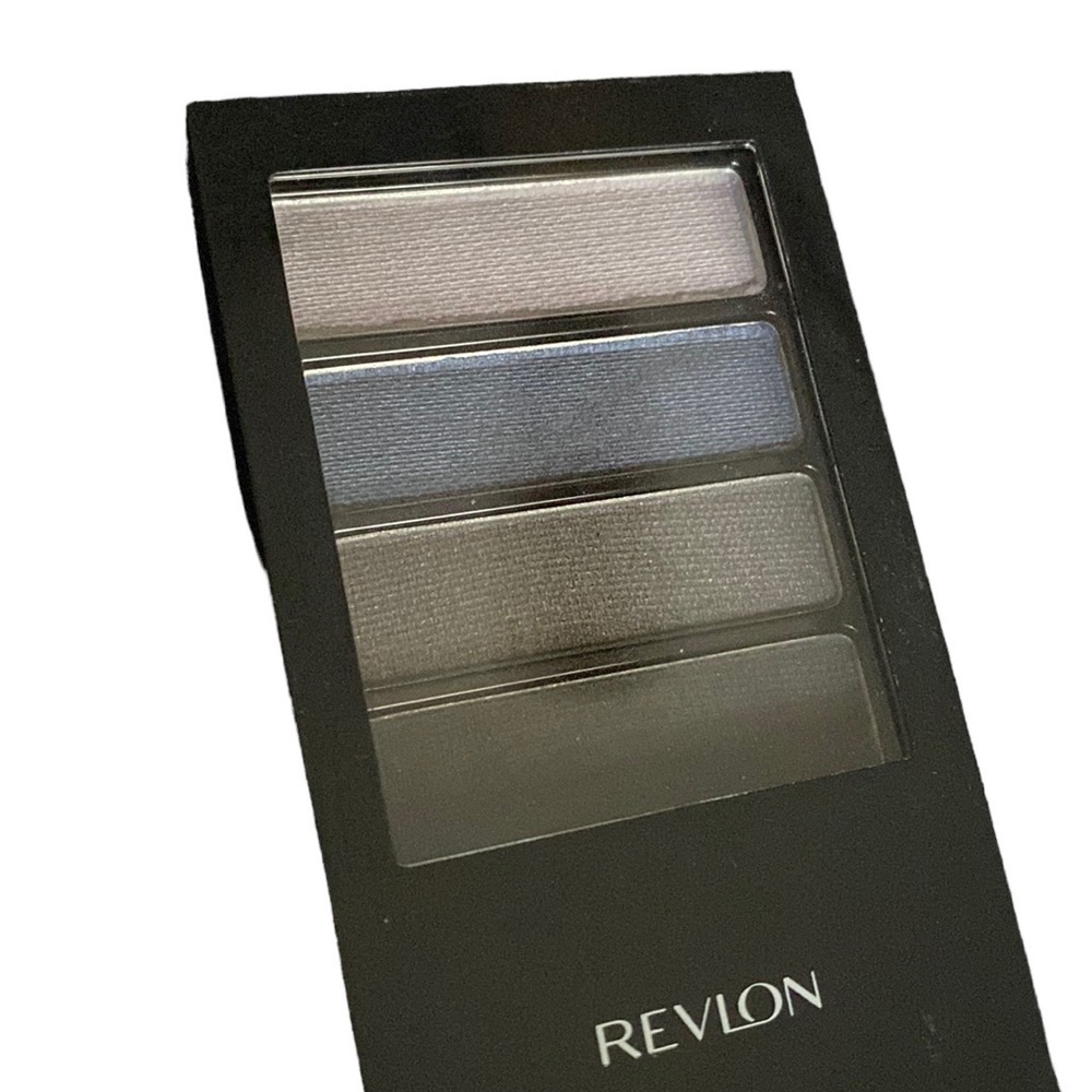 🍀 3 for $15 Revlon Colorstay 12 hour “Sultry Smoke“ #11 Eyeshadow Palette